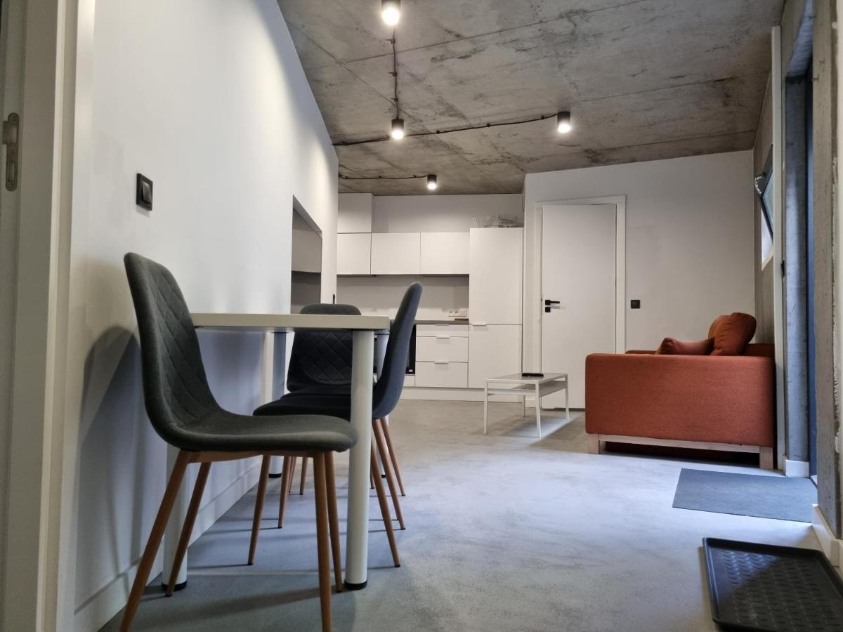 Industrialna Piwnica Hostel Gdańsk Kültér fotó
